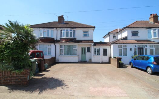 Southville Close, West Ewell, KT19 9RB
