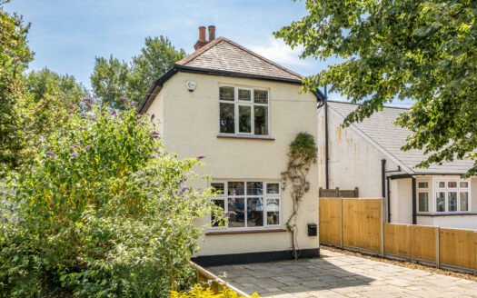 Chesterfield Road, West Ewell, KT19 9QP