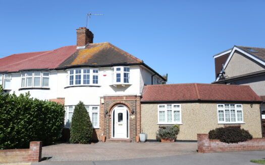 River Way, Ewell Court, Ewell, KT19 0HH