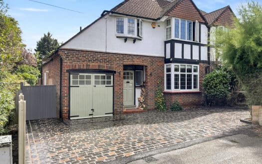 Hookfield, Epsom, KT19 8JQ