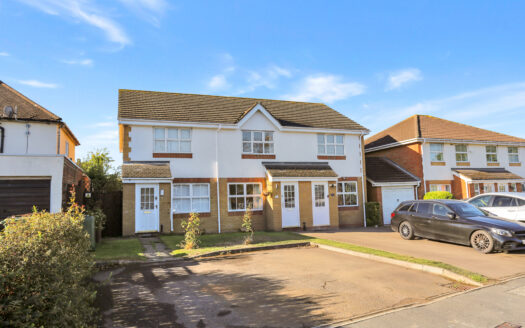 Cox Lane, West Ewell, KT19 9LZ